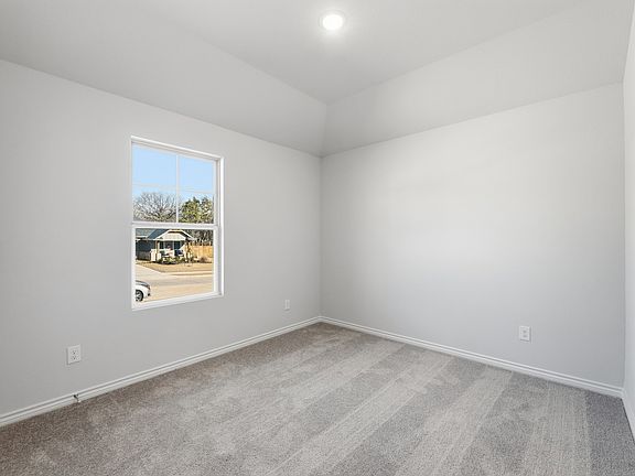 3rd image of 2533 Canadian Way