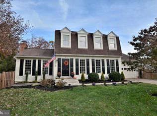 3 Summer Breeze Ct, Sterling, VA 20165