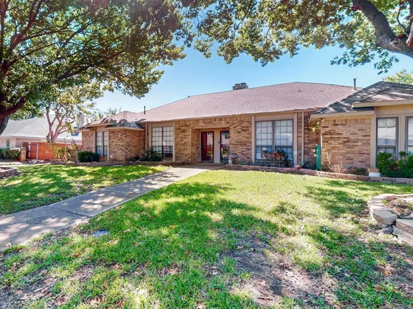 7113 Pleasant View Dr, Dallas, TX 75231