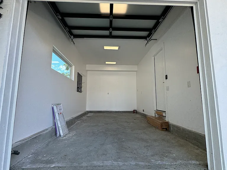 429 N Lomita St — Photo 14