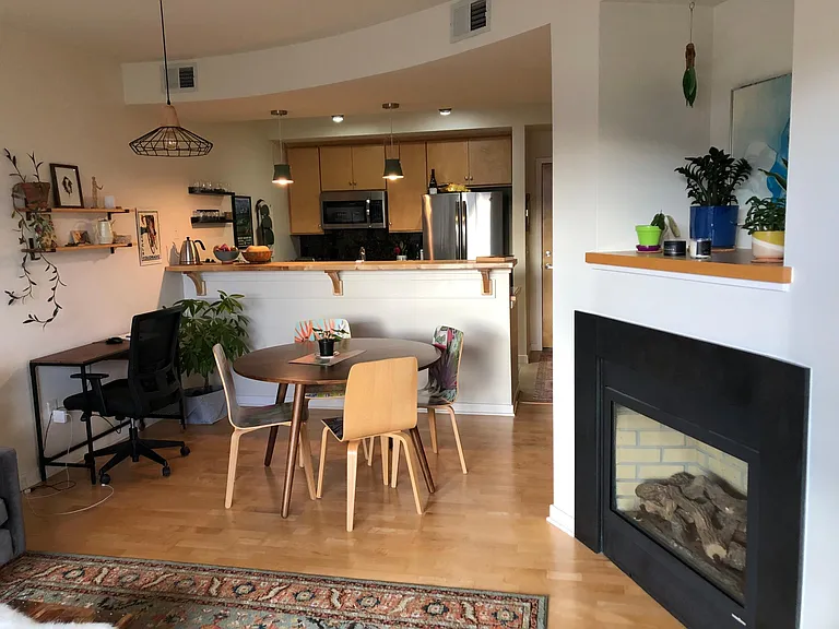 4710 Holiday Dr #202 — Photo 4