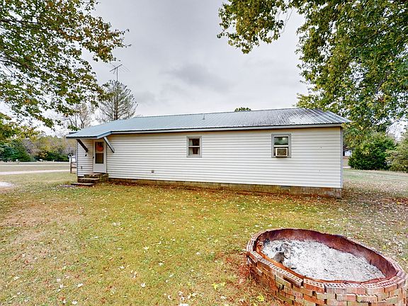 3rd image of 67 Medley Ln