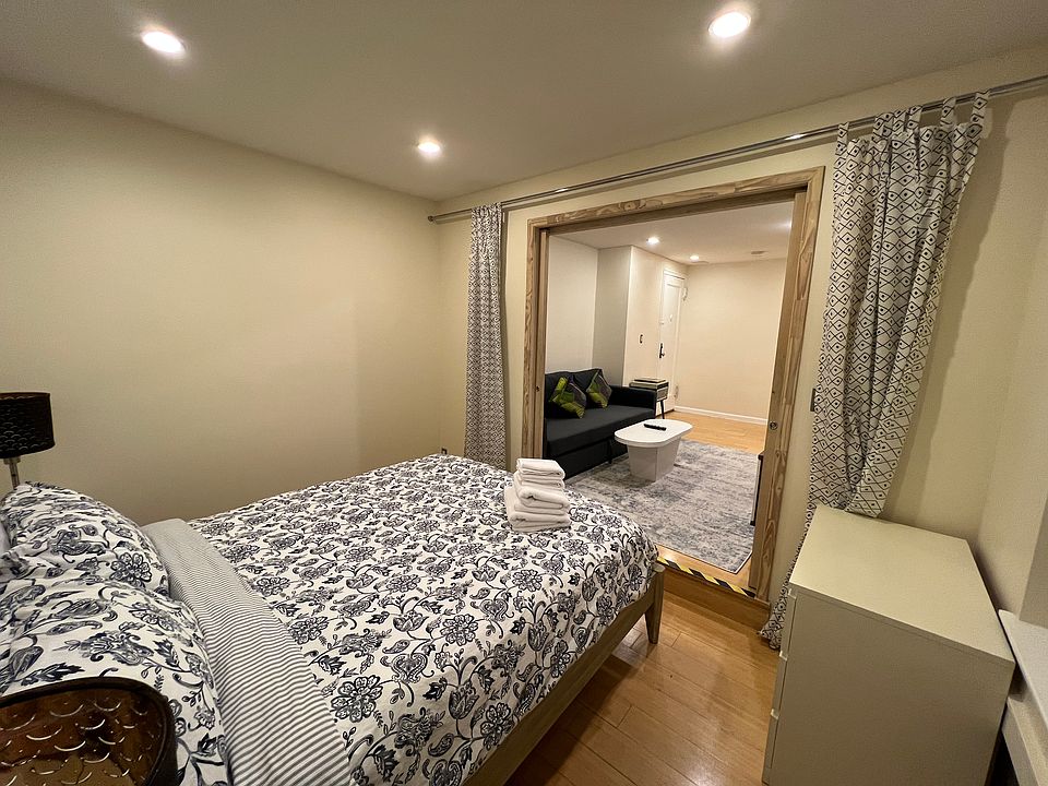 1st image of 205 W 15th St APT 1N