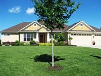2nd image of 744 Applewood Cir