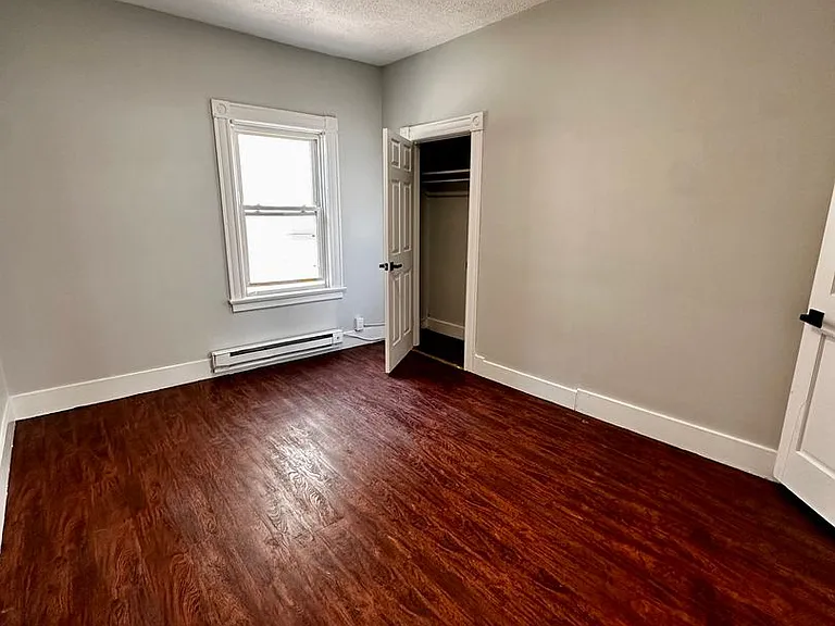 25 Brighton St #3 — Photo 10