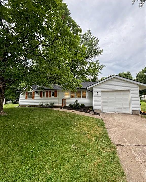 1st image of 2508 S 49th St