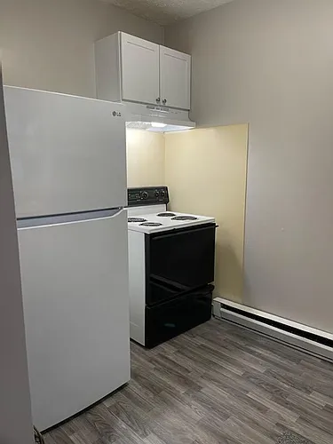 636 Elm Ave #B Photo 1 636 Elm Ave #B Photo 1