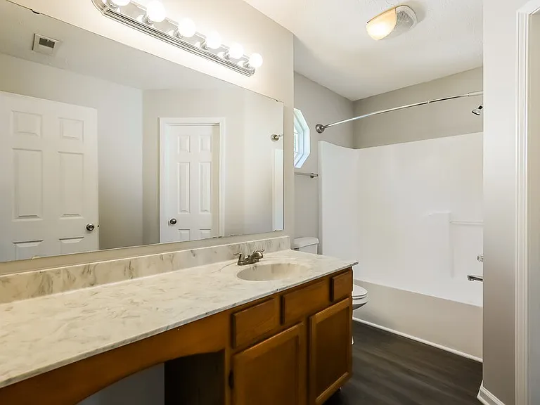 3210 Montgomery Dr — Photo 10