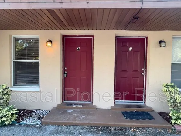 11727 N 12th St APT 3, Tampa, FL 33612