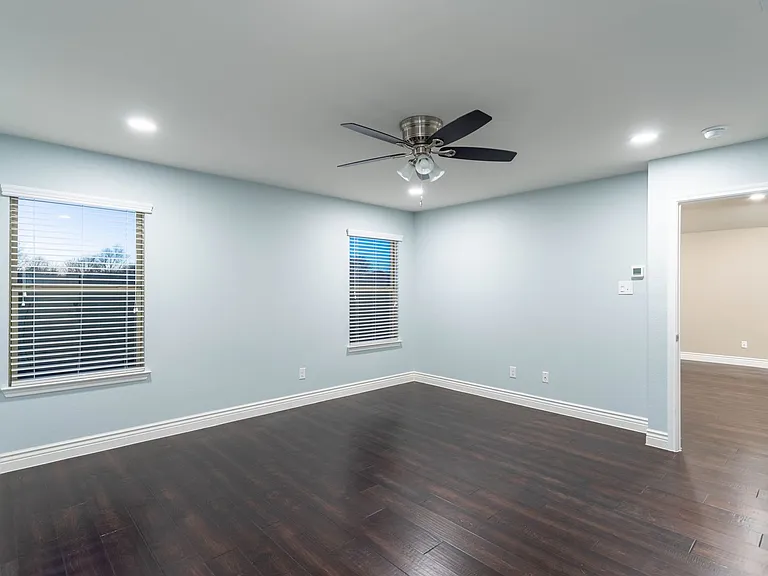 1009 Riverstone Trl — Photo 20