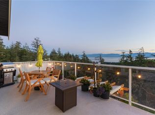 5280 E Sooke Rd #D, Sooke, BC V9Z 0C1