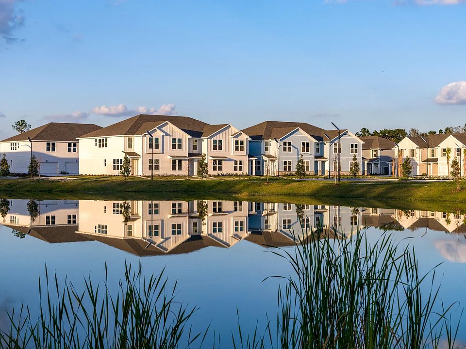 Find your dream townhome and experience the best of Kissimmee living.
