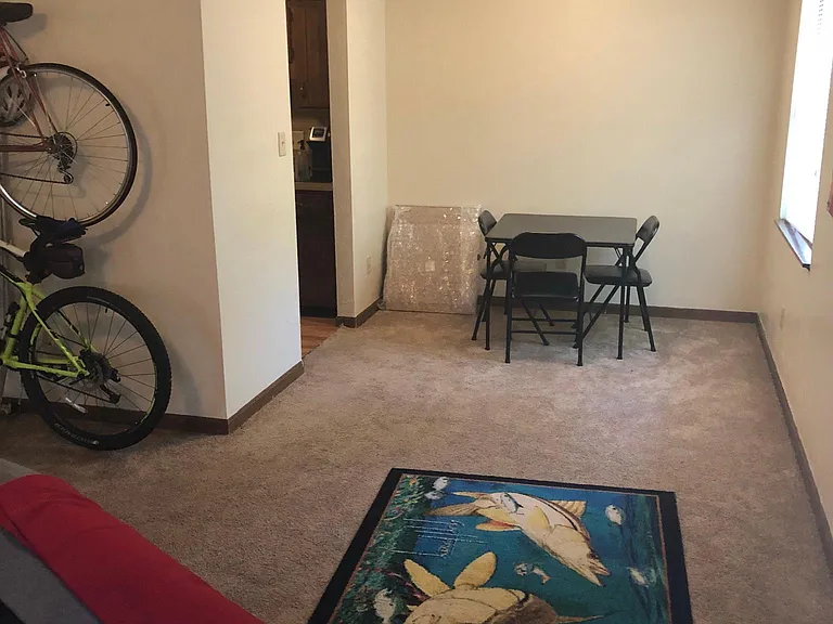 141 Locke St #C — Photo 7