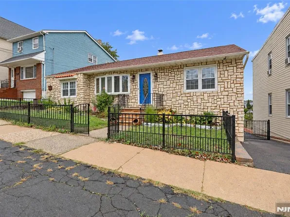 249 Bergen Avenue, Kearny, NJ 07032