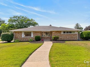 2741 Plainfield Ave NE, Grand Rapids, MI 49505