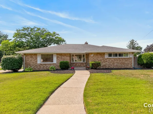 2741 Plainfield Ave NE, Grand Rapids, MI 49505