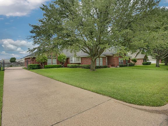 5th image of 715 Wheatland Dr