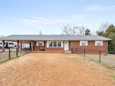 896 Knowles Rd, Reidsville, NC, 27320