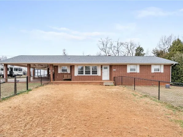 896 Knowles Rd, Reidsville, NC 27320