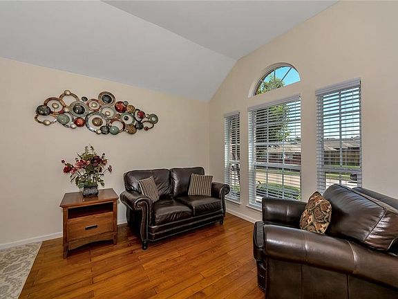 5th image of 12713 Excelsior Ln