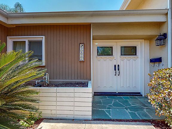 3rd image of 2622 E Ames Cir