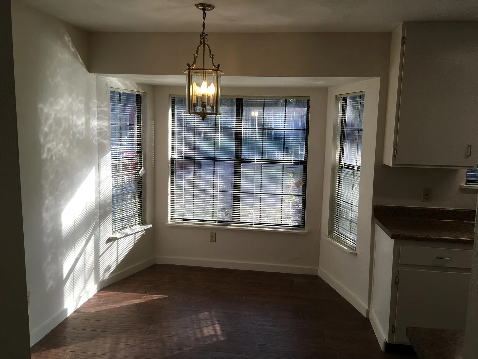 3 bed, 1160 sqft, $1,600 — Photo 4
