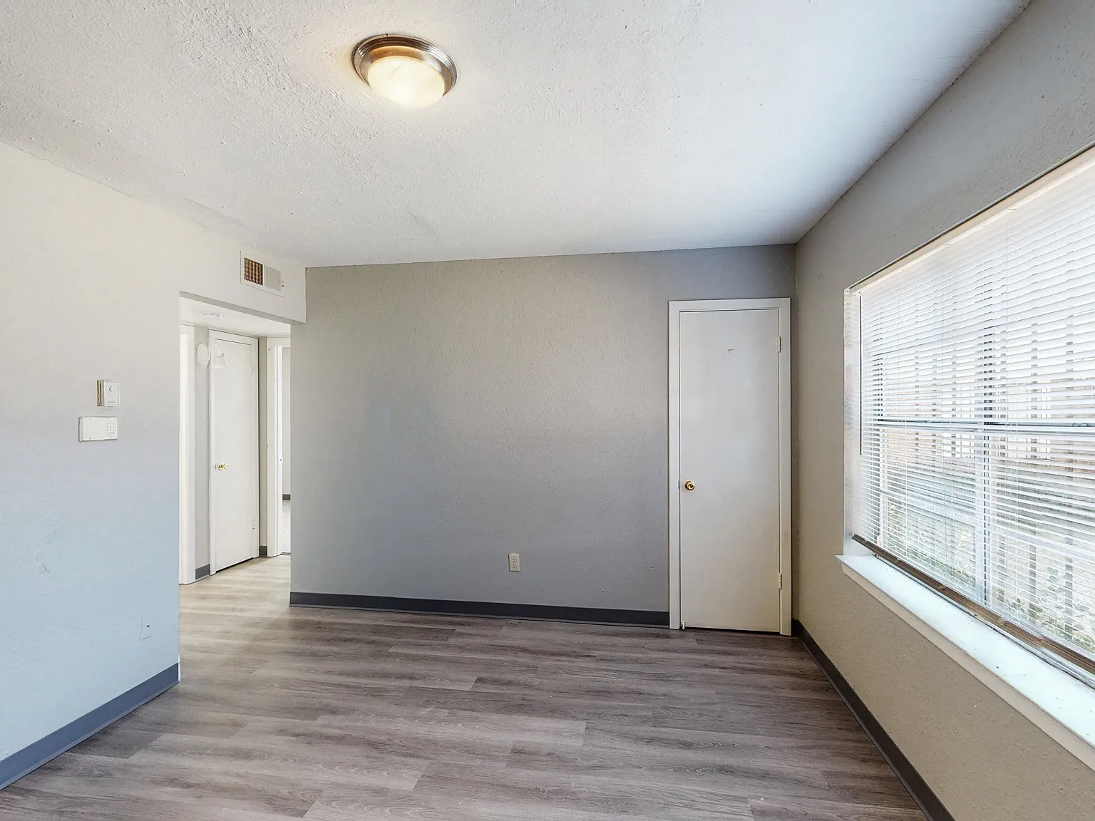 Longview Heights — Photo 4