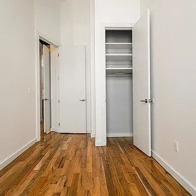 Rented by Nooklyn NYC LLC | media 42