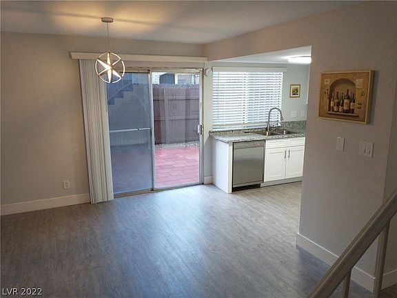 4th image of 1403 Santa Anita Dr APT B