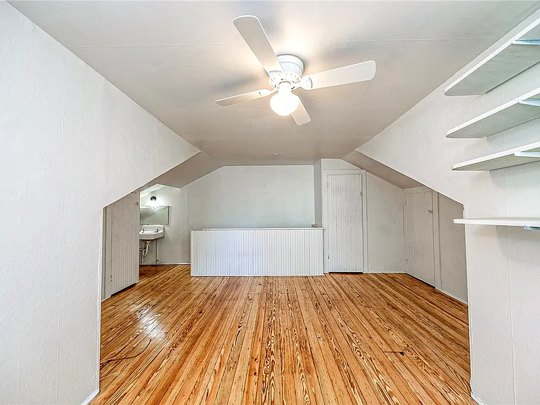 565 Ardmore Blvd — Photo 25