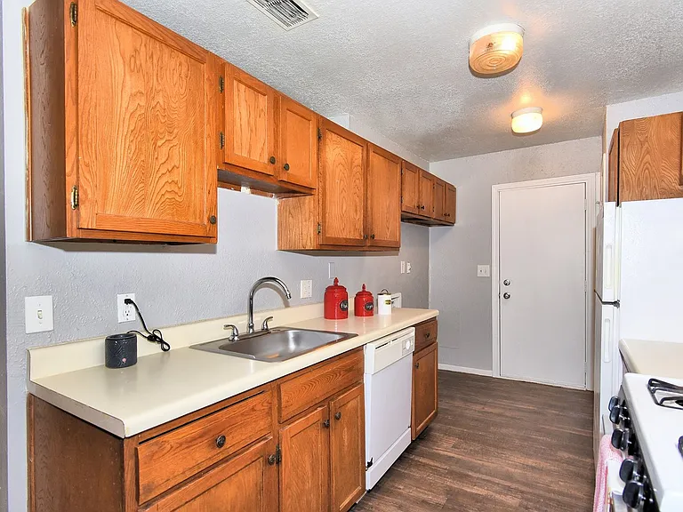 1801 S 132nd East Pl — Photo 3