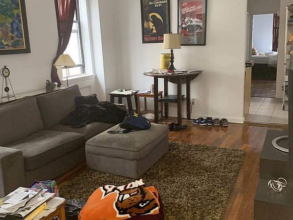2nd image of 205 W 91st St APT 4B