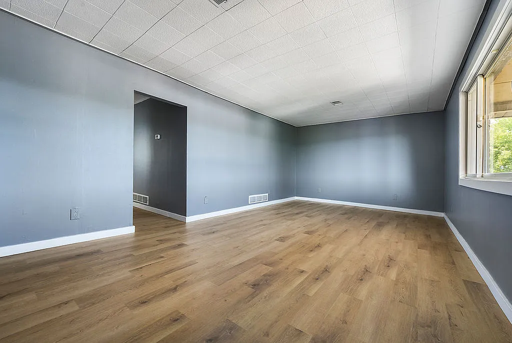 1 bed, $1,200 — Photo 4