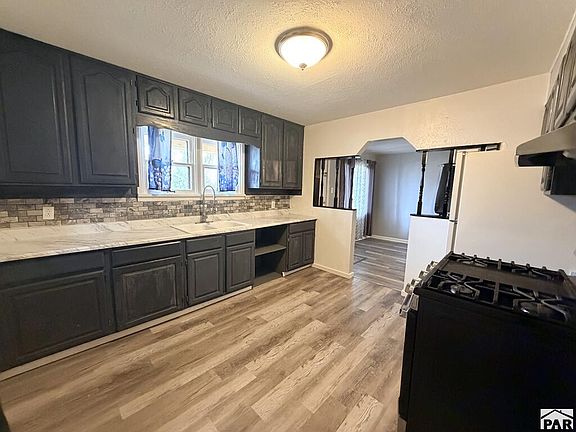 5th image of 1127 W 16th St
