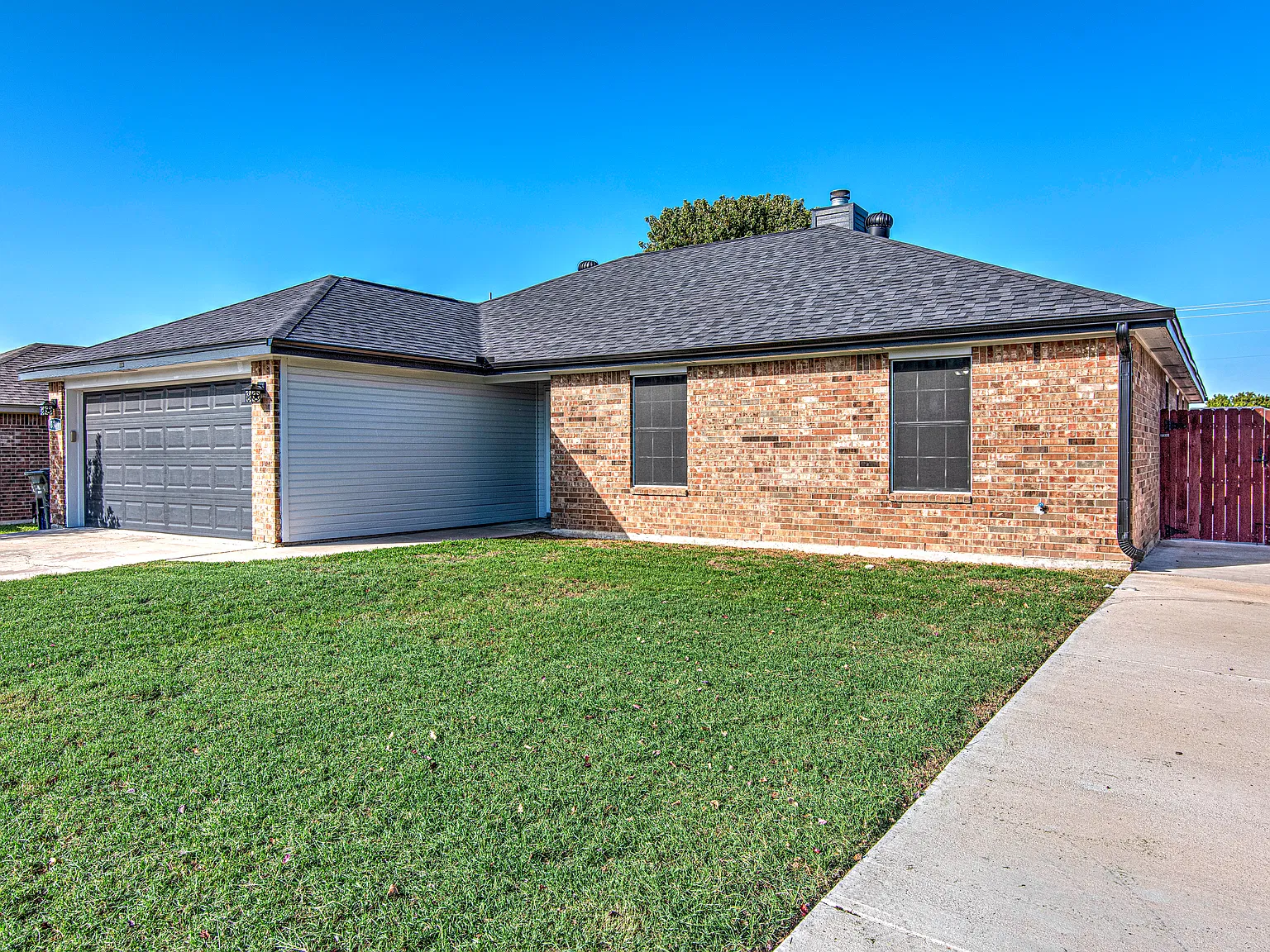 4 bed, 1647 sqft, $1,600 — Photo 3