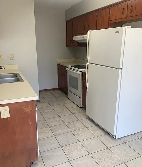 351 Pear Ridge Cir — Photo 3