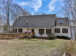 50 Pimlico Pond Rd, Mashpee, MA 02649