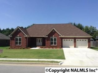 1303 Gypsy Trl, Hartselle, AL 35640