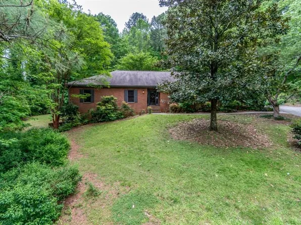 2876 Lanier Dr, Snellville, GA 30078