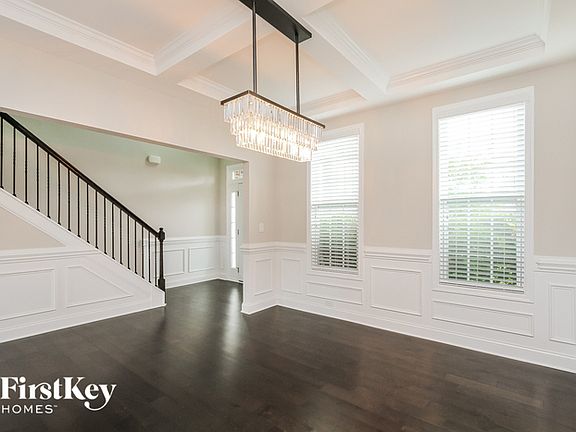 4th image of 126 Margo Ln
