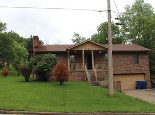 1207 Dogwood Dr, Jefferson City, MO 65109