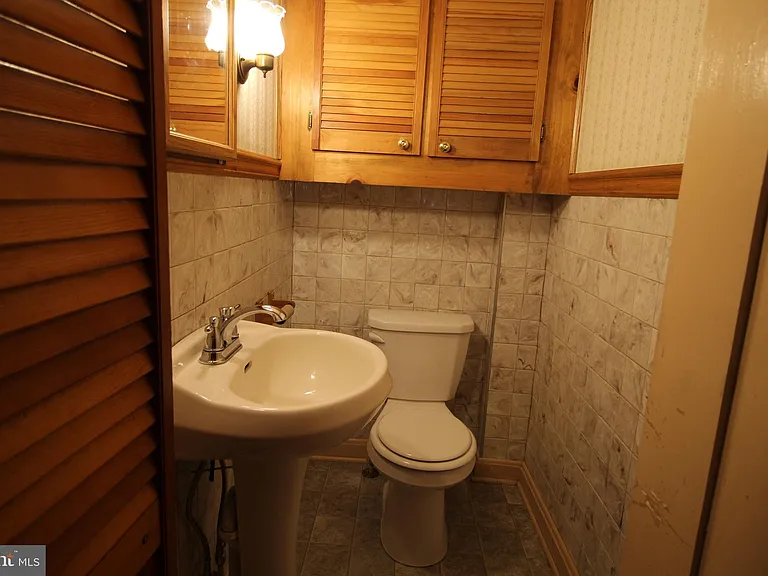 1227 Georgetown Rd #B — Photo 6