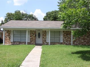 11722 Sandstone St, Houston, TX 77072