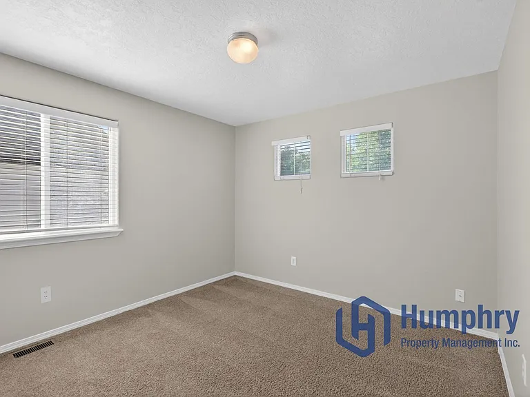 1359 E Palermo St — Photo 27