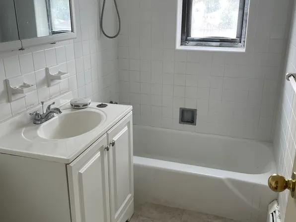 2375 Hudson Terrace image 3 of 14