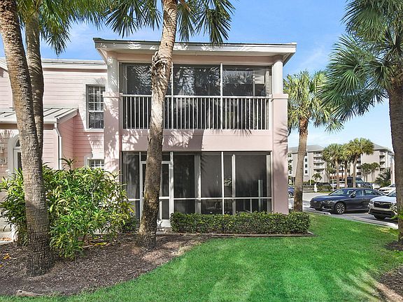 2nd image of 421 NE Plantation #617