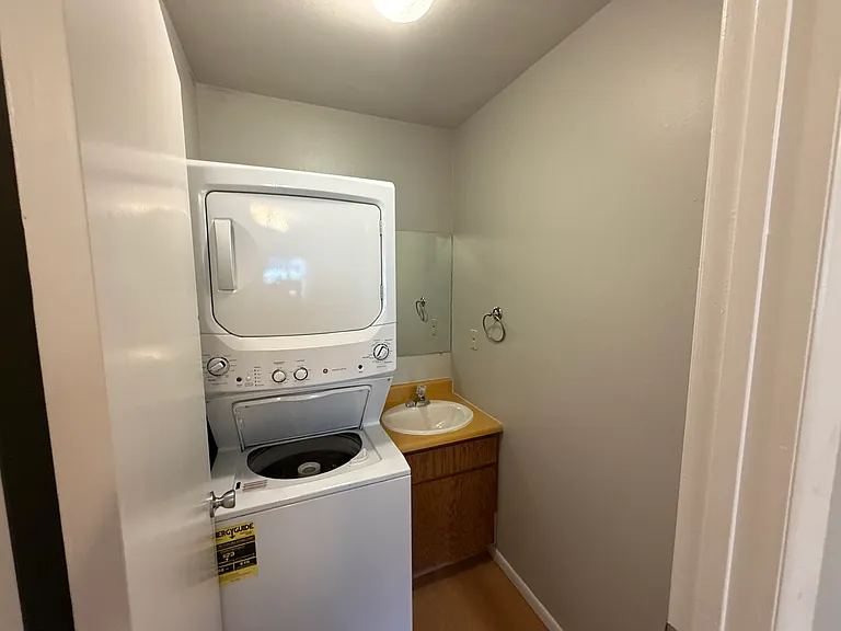 110 Forest Dr #A — Photo 15