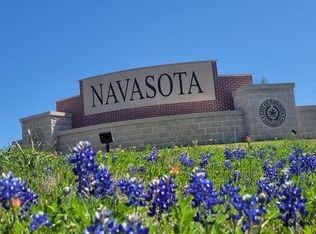 811 Roosevelt St, Navasota, TX 77868