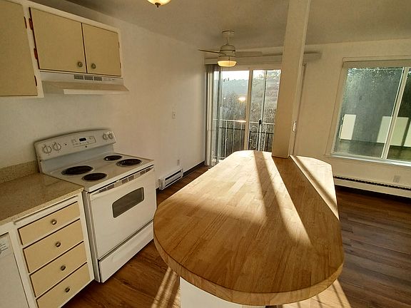 4th image of 2501 14th Ave W APT 23
