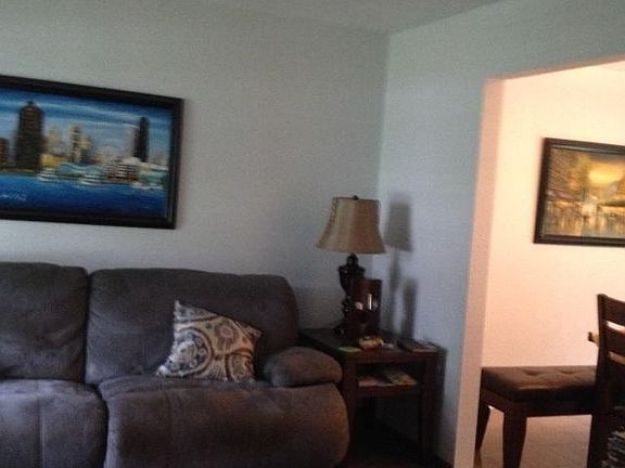 2nd image of 23004 Weymouth Ln